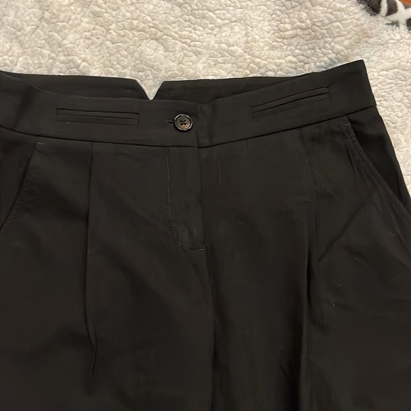 Nice BCBG Max Azaria black Capri pants 2 - Picture 3 of 6